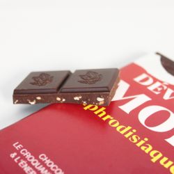 Chocolat aphrodisiaque Dévore moi ! Noir 70 % - Noisette et Guarana